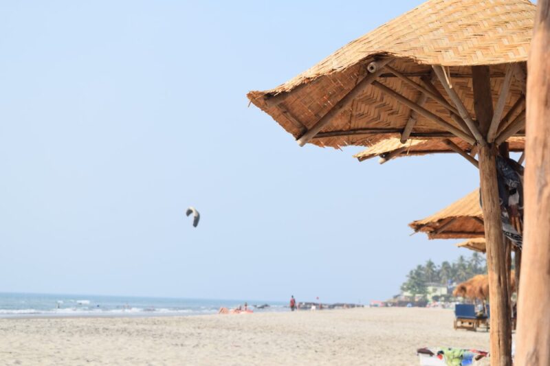 natural sky water people on beach beach shade 1686366 pxhere.com (1)